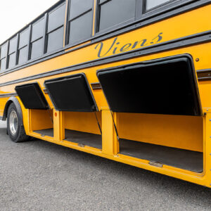 Espaces pour bagages dans l'autobus modifié